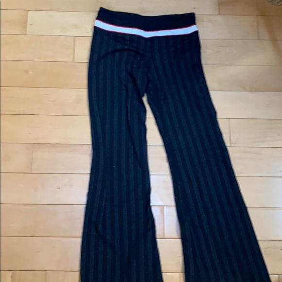 Lululemon black luon pants legging groove pants 4 - Picture 6 of 7